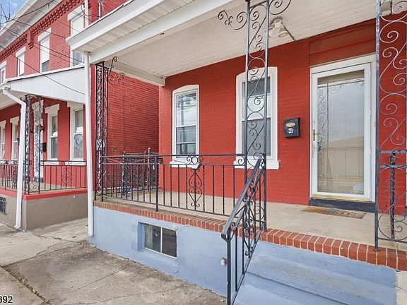 2nd image of 21 Short St