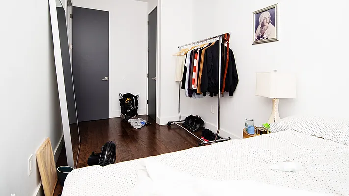 Rented by Nooklyn NYC LLC | media 12