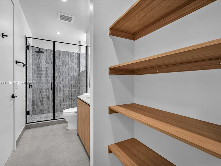 91 NW 27th St #501 — Photo 15