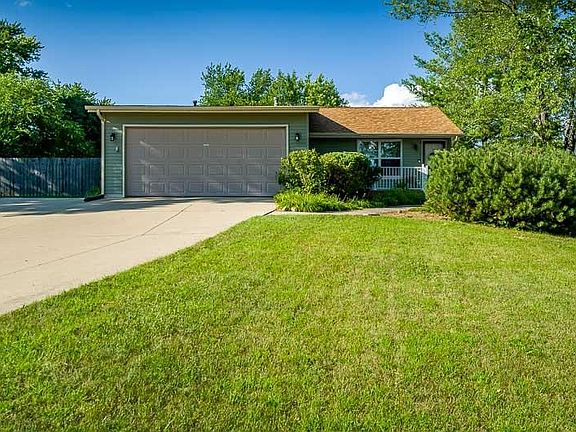 2nd image of 4258 Applewood Ct