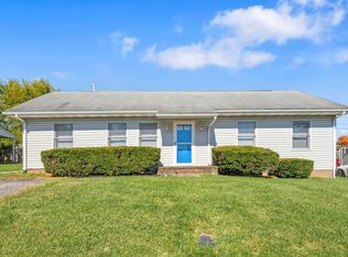 545 2nd St, Christiansburg, VA 24073