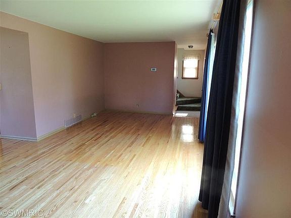 5th image of 273 Brandywyne Dr NW