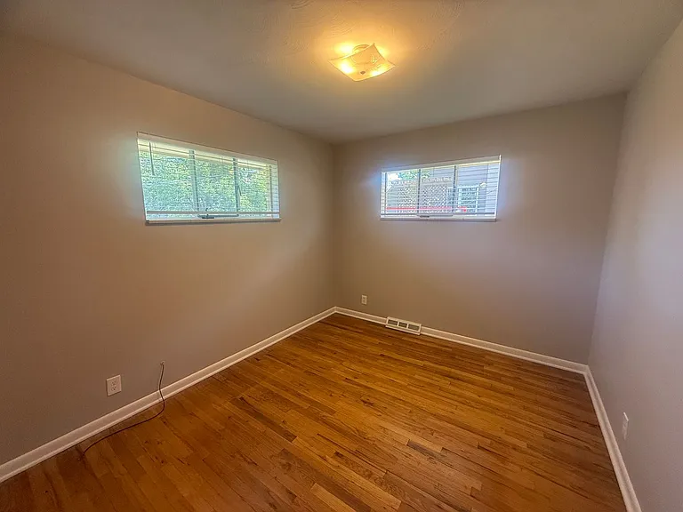 3326 S Ash St — Photo 13