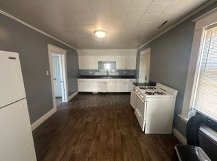 426 W 7th St #2B-1BA, Mishawaka, IN 46544