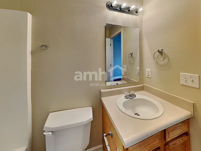 1685 Willowview Ln — Photo 11