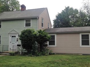 54 Brighton St, Springfield, MA 01118