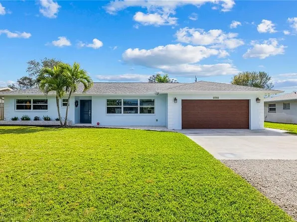 1252 Pompei Ln, Naples, FL 34103