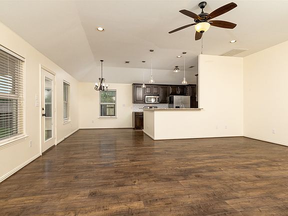 5th image of 405 Kimbrough Rd