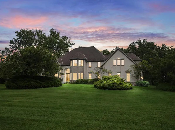 320 Edgington Dr, Plain City, OH 43064