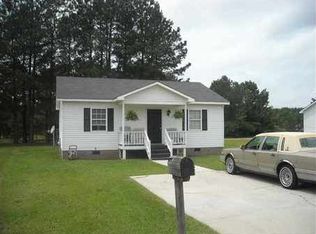 1717 W Pine Lake Dr, Florence, SC 29506