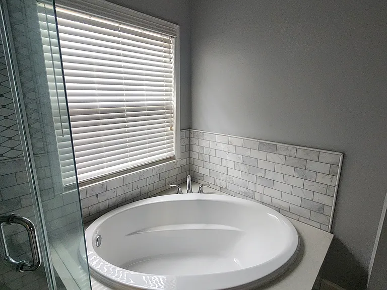 2375 Curecanti Ct — Photo 25