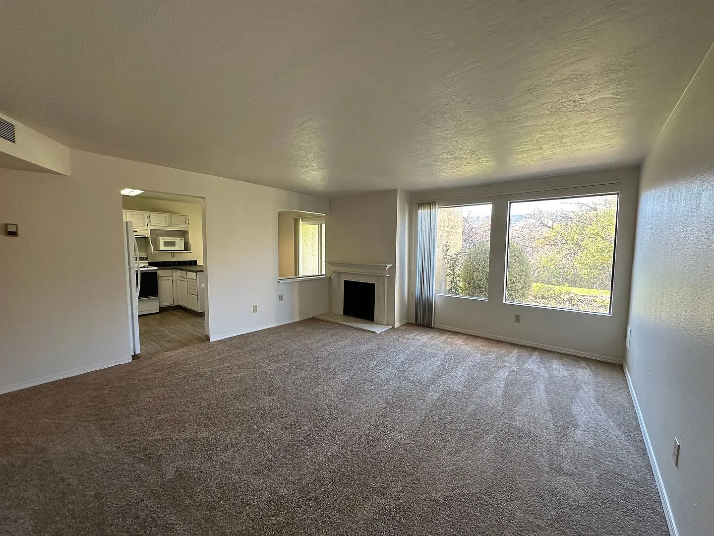 303 Gage Blvd — Photo 1