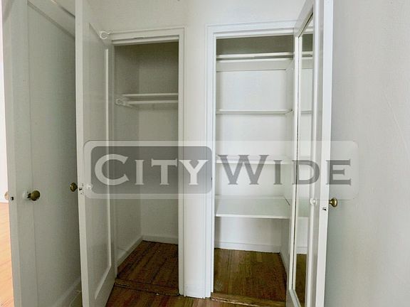 3rd image of 162 E 55th St APT 2D