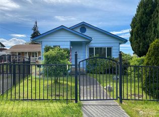 519 N 4th St, Mount Vernon, WA