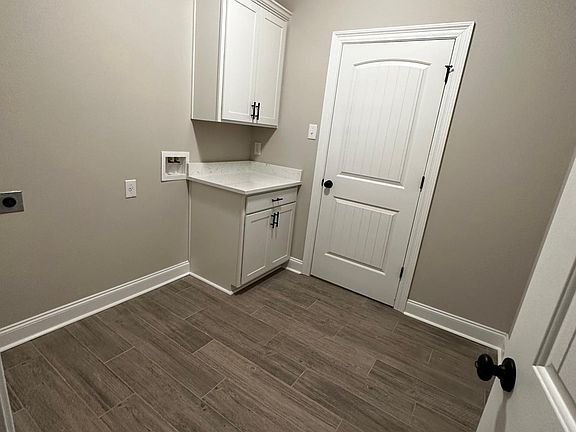 4th image of 6866 Summerset Dr