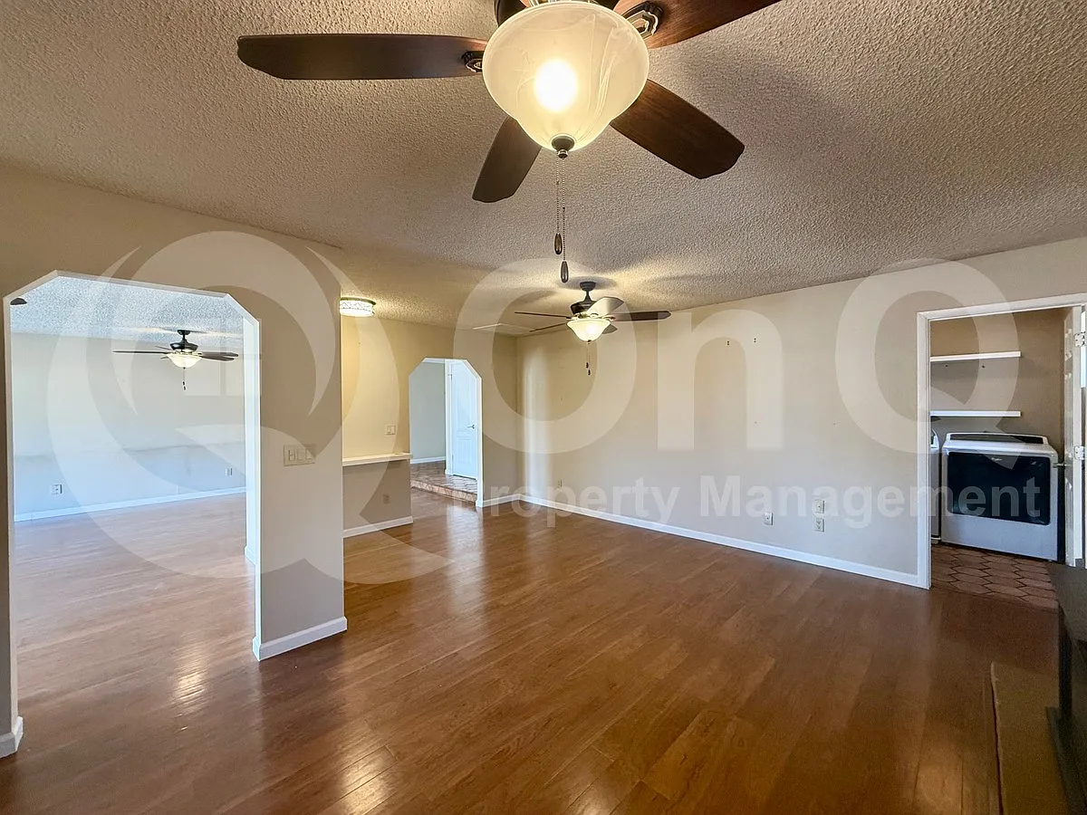 4 bed, 2.0 bath, 1857 sqft, $2,399 — Photo 3