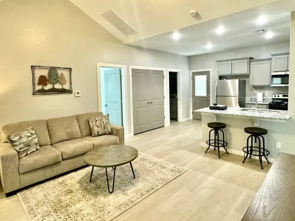 1307 SW Georgia Ave, Lawton, OK 73501