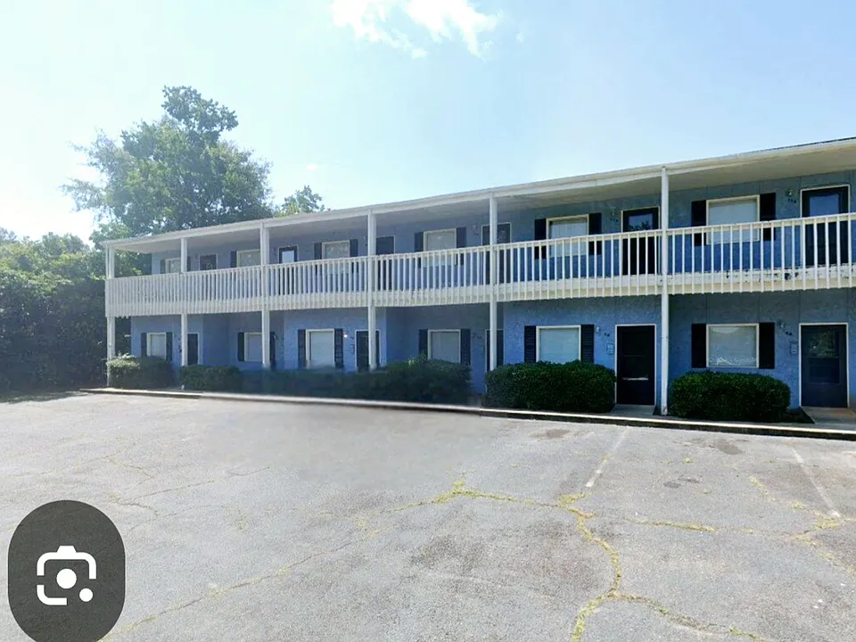 610 Putters Ln #210