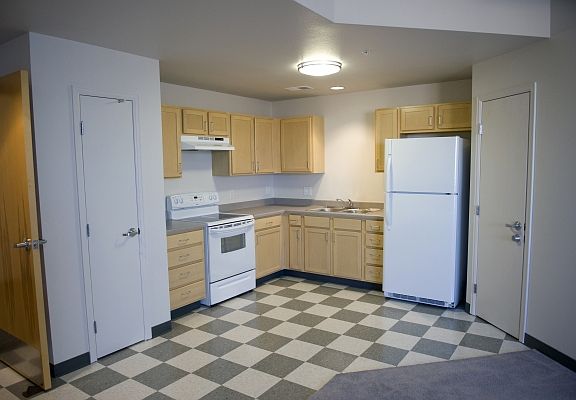 4th image of 3440 Park Ave W #2c8e6f2b7