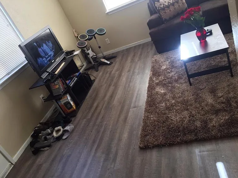 16330 Orick Ave #8 — Photo 3