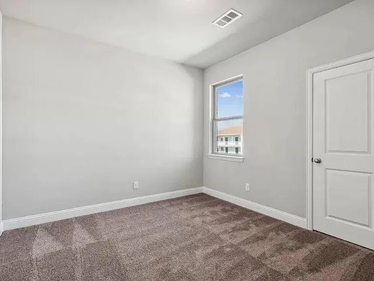 207 Suma Dr — Photo 7