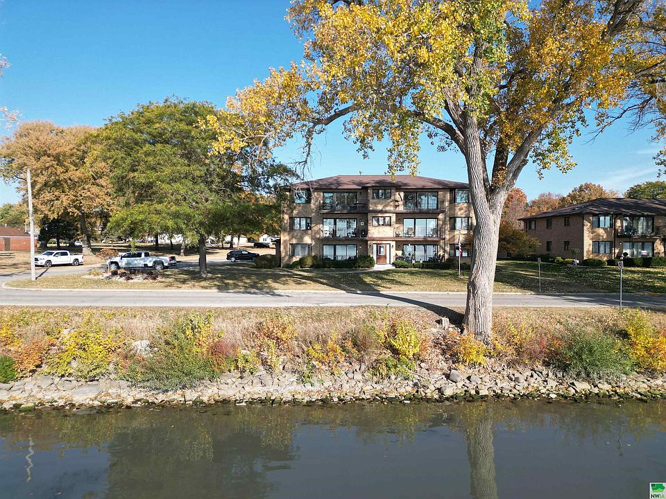 1st image of 601-6 Chautauqua Park Dr