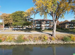 601-6 Chautauqua Park Dr, Storm Lake, IA 50588