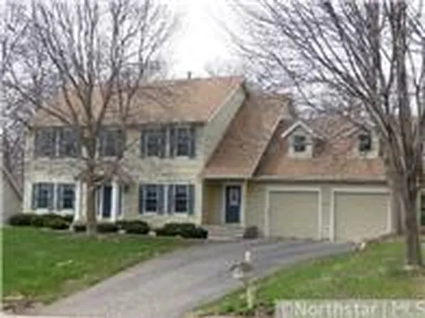 1004 Walden Ct, Burnsville, MN 55337