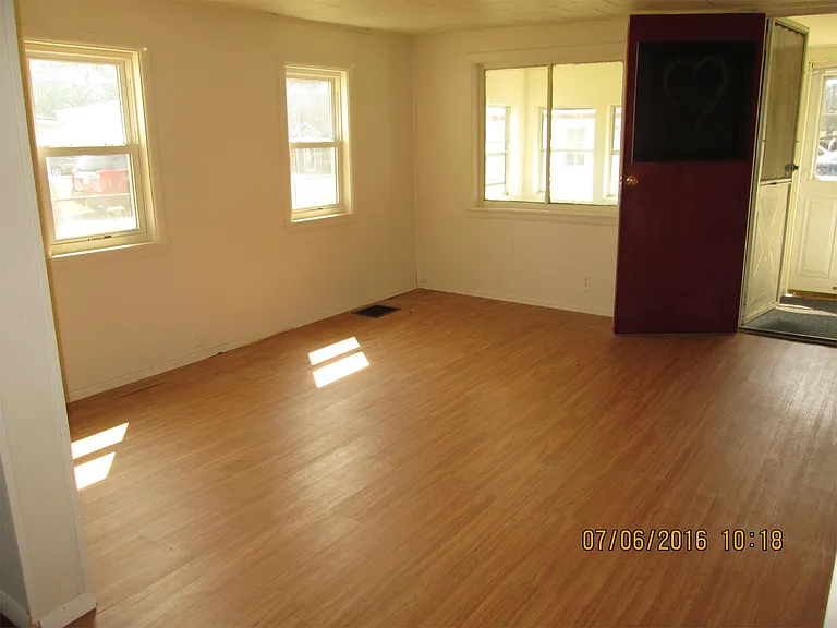 209 Park Dr — Photo 5