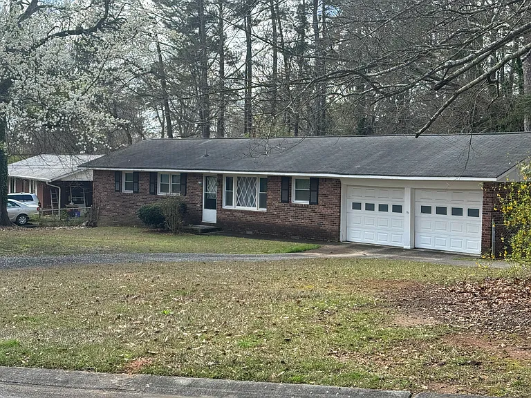 710 Earl St SE — Photo 15