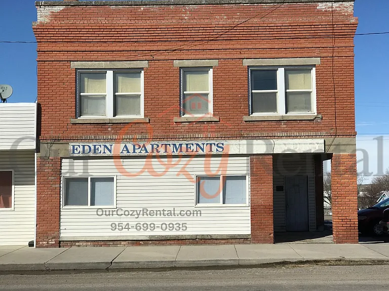 190 Wilson St E — Photo 8