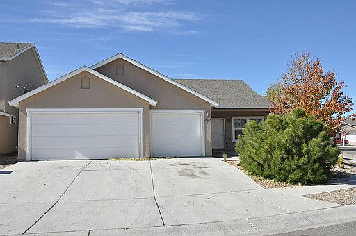 2nd image of 10467 Calle Mirlo NW