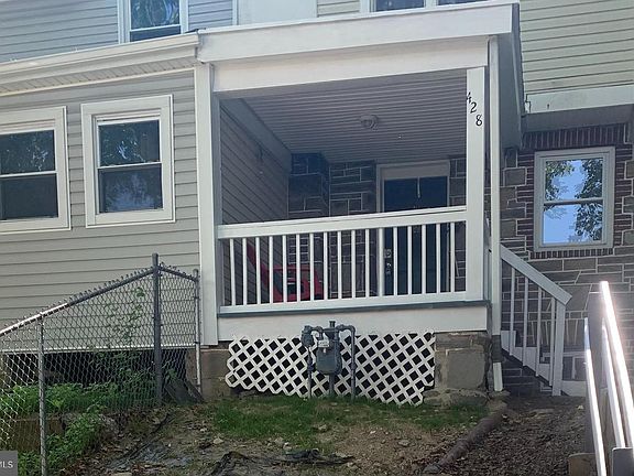 3rd image of 428 Croyden Rd