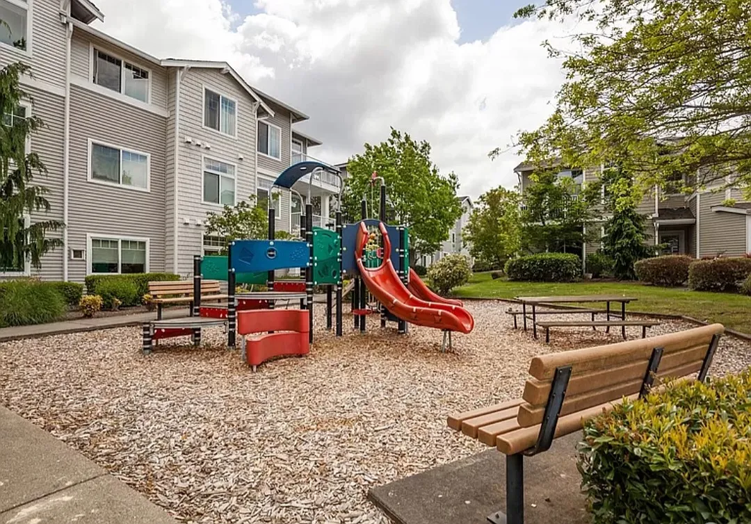 2 bed, 1013 sqft, $2,500 — Photo 4