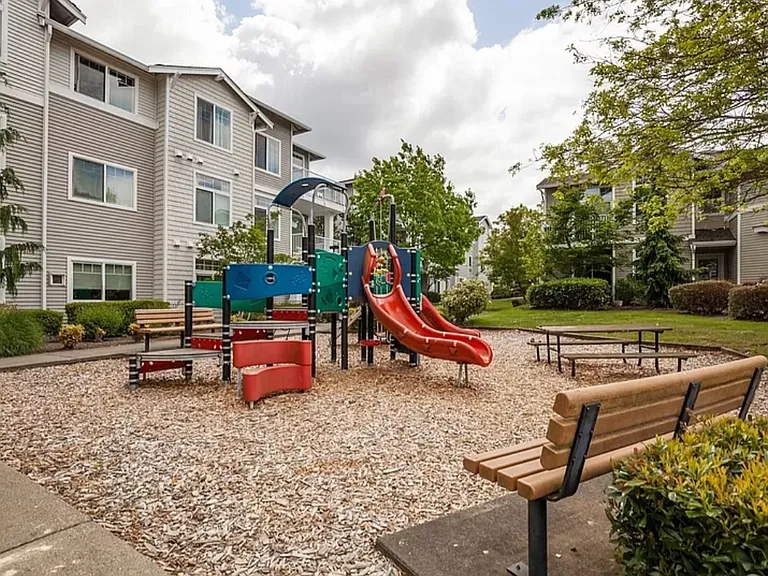 6401 Hazel Ln SE #B-12 — Photo 4