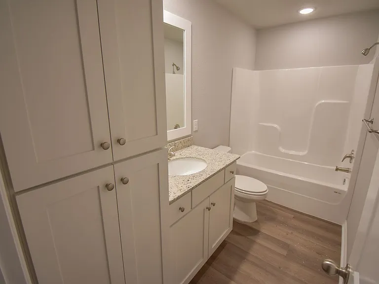929 W Buchanan St #2 — Photo 12