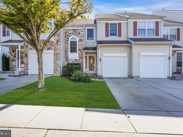 26 Andover Ct, Bordentown, NJ 08505