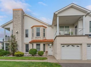 224 Adams Pointe Blvd UNIT 1, Mars, PA 16046