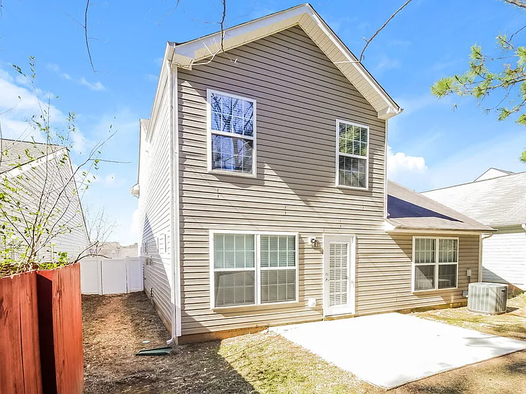 427 Topaz Dr — Photo 16