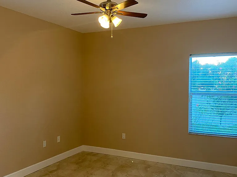 173 Alexander Woods Dr — Photo 3