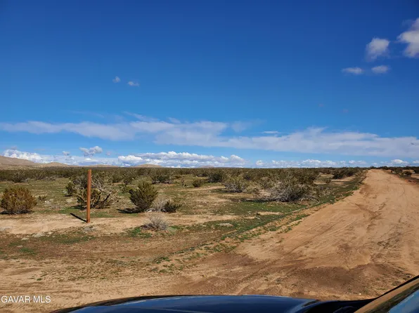 Oscar Ave, California City, CA 93505