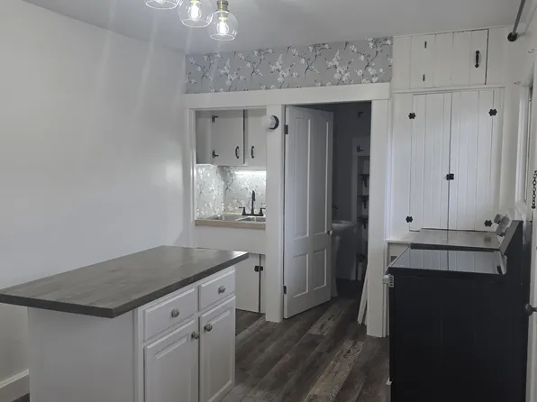 4-2 Crossfield St, Keene, NH 03431