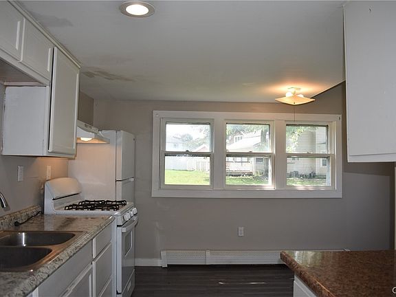 5th image of 145 Osborne St