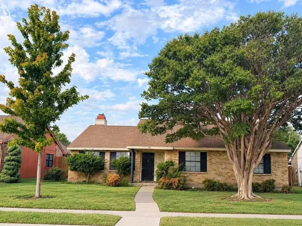 110 Camilla Ln, Garland, TX 75040