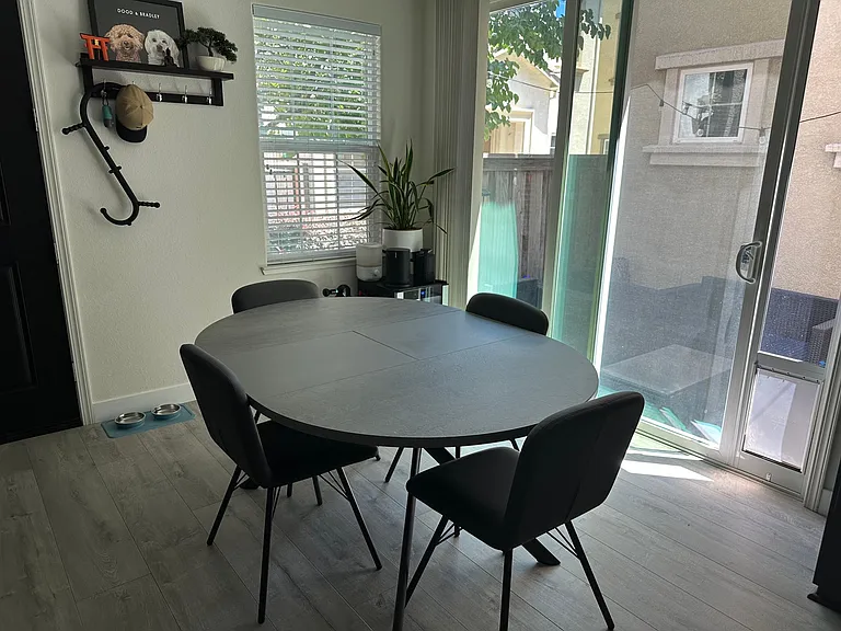 1607 Sylvia St — Photo 3