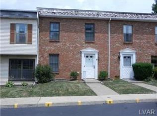 9 Lexington Ct, Easton, PA 18040