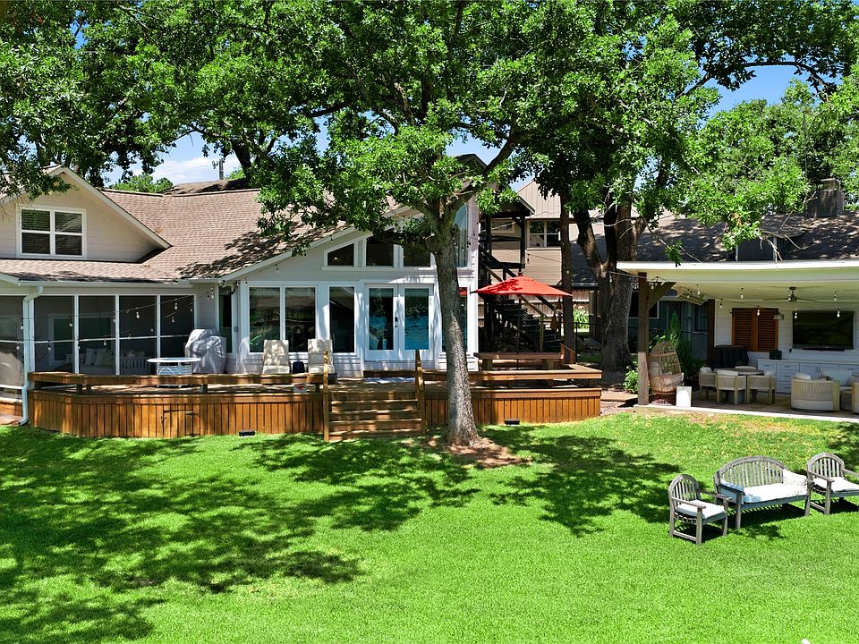 1st image of 104 Doering Bay Cir