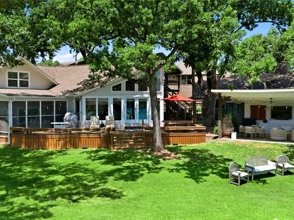 104 Doering Bay Cir, Mabank, TX 75156
