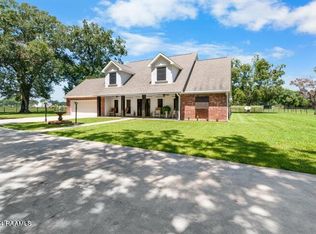 211 D Arceneaux Rd, Scott, LA 70583