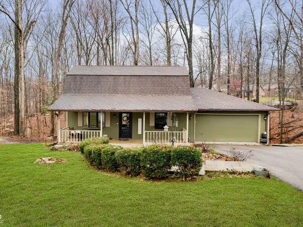 1850 White Oak Ln W, Martinsville, IN 46151